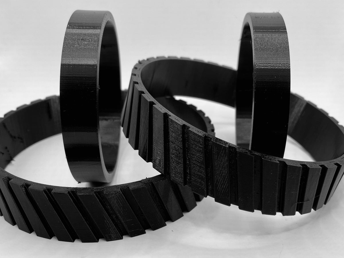 'Minnie' 1" Scale Traction engine Tyres - 150 X 30 and 90 X 50 (Set of 4)