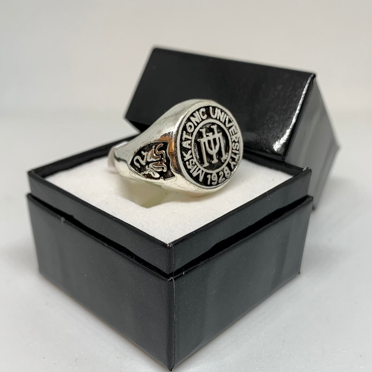 Miskatonic University Graduation Ring | Arkham Massachusetts 1928