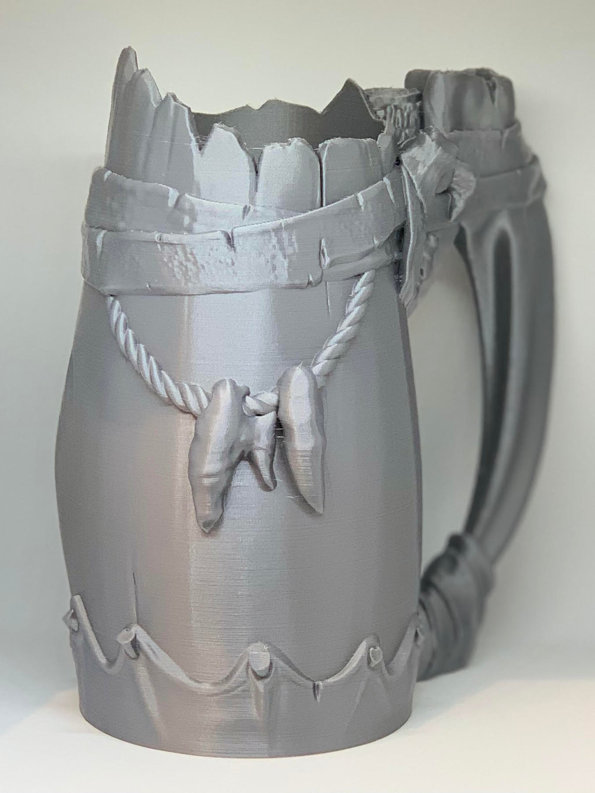 DnD Class Hero Gift:Barbarian Themed Can Holder & Matching Dice Box I Mythic Mug Collection