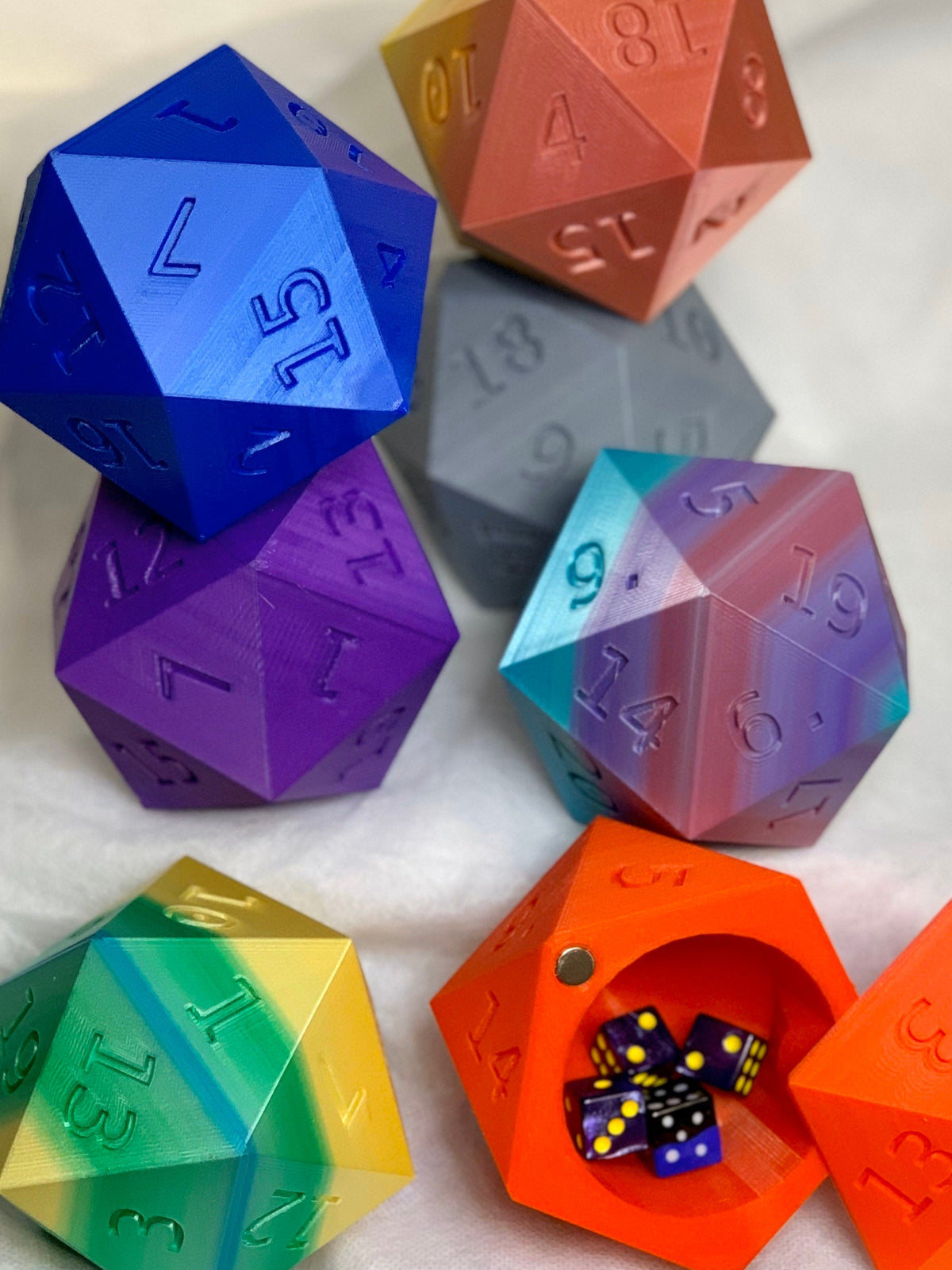 D20 Magnetic Lock Dice Storage Box | Xmas Present | MTG D&D Gift