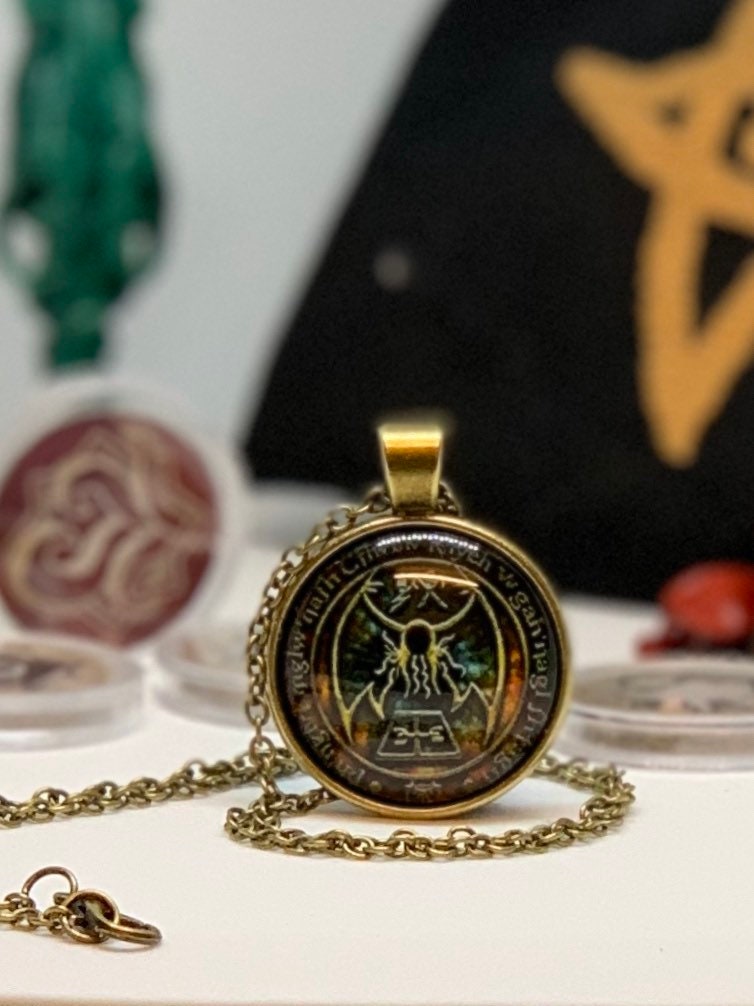 Cthulhu R'lyeh Sigil Pendant Necklace