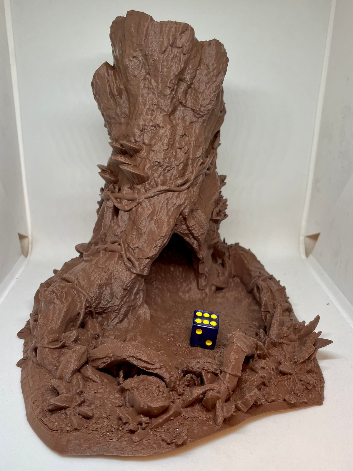 The Game of Destiny - 'Magic Trunk' Dice Tower