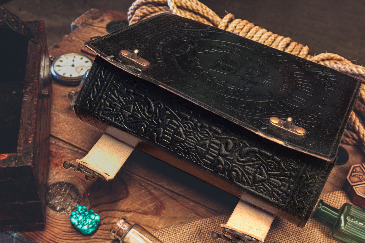 Miskatonic University Black Real Leather Notebook Journal Sketchbook Arkham Horror LCG Campaign Log