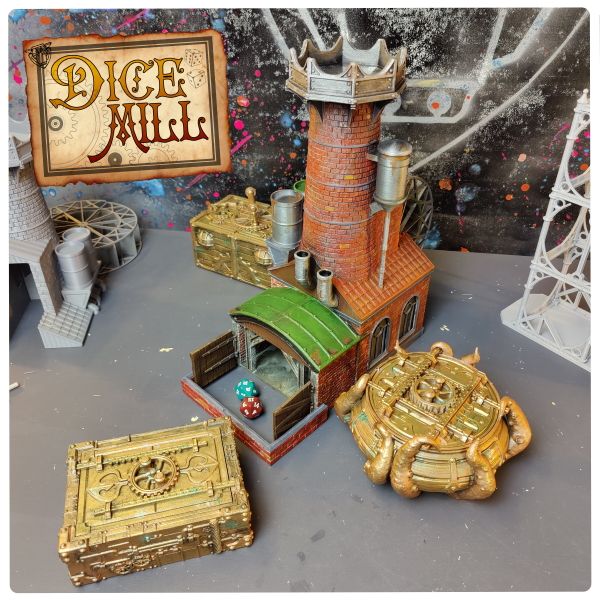 Steampunk Cthulhu Mechanical Token Box with a twist lock by Digital Taxidermy