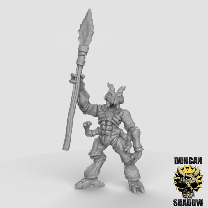 Thri-Kreen with spears resin miniature - view 5