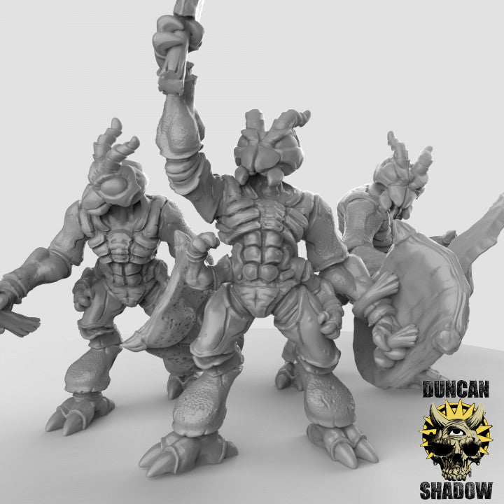 Thri-Kreen with Swords and Shields - Resin Miniature for DnD & Warhammer | 28mm/32mm