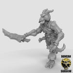 Thri-Kreen with Daggers resin miniature - alternate angle