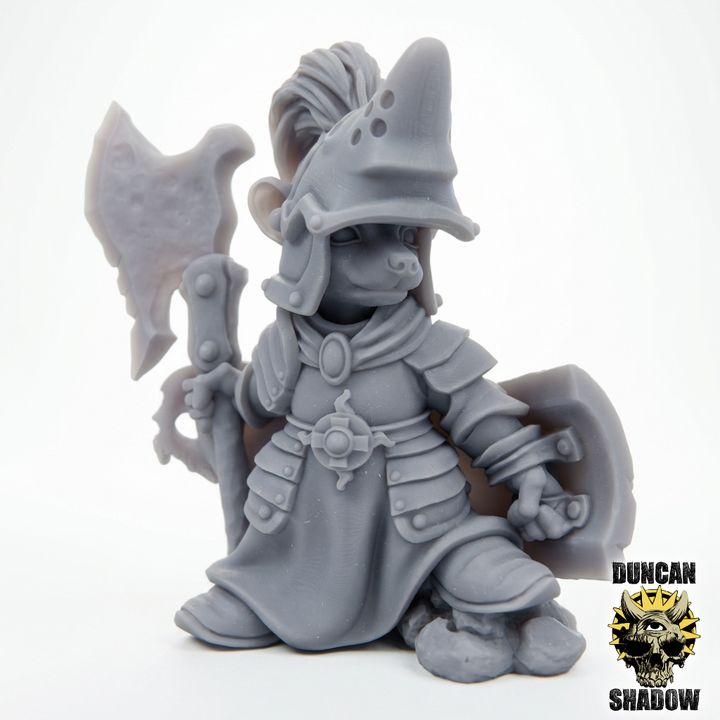 Raccoon Folk Champion with Poleaxe | DnD Miniature | 28mm