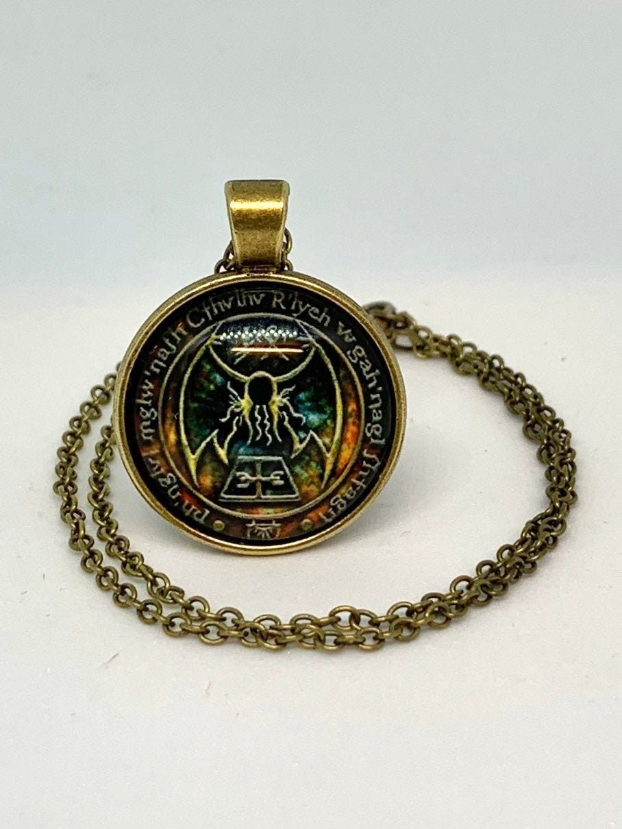 Cthulhu R'lyeh Sigil Pendant Necklace